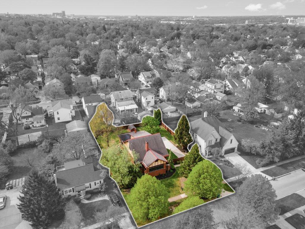235 Acton Road Columbus, OH 43214 - Photo 5 of 50 235 Acton Road-16.jpg-SMALL