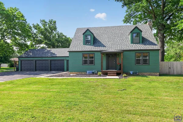 $269,000 | 2645 Southeast 29th Street, Topeka, KS 66605