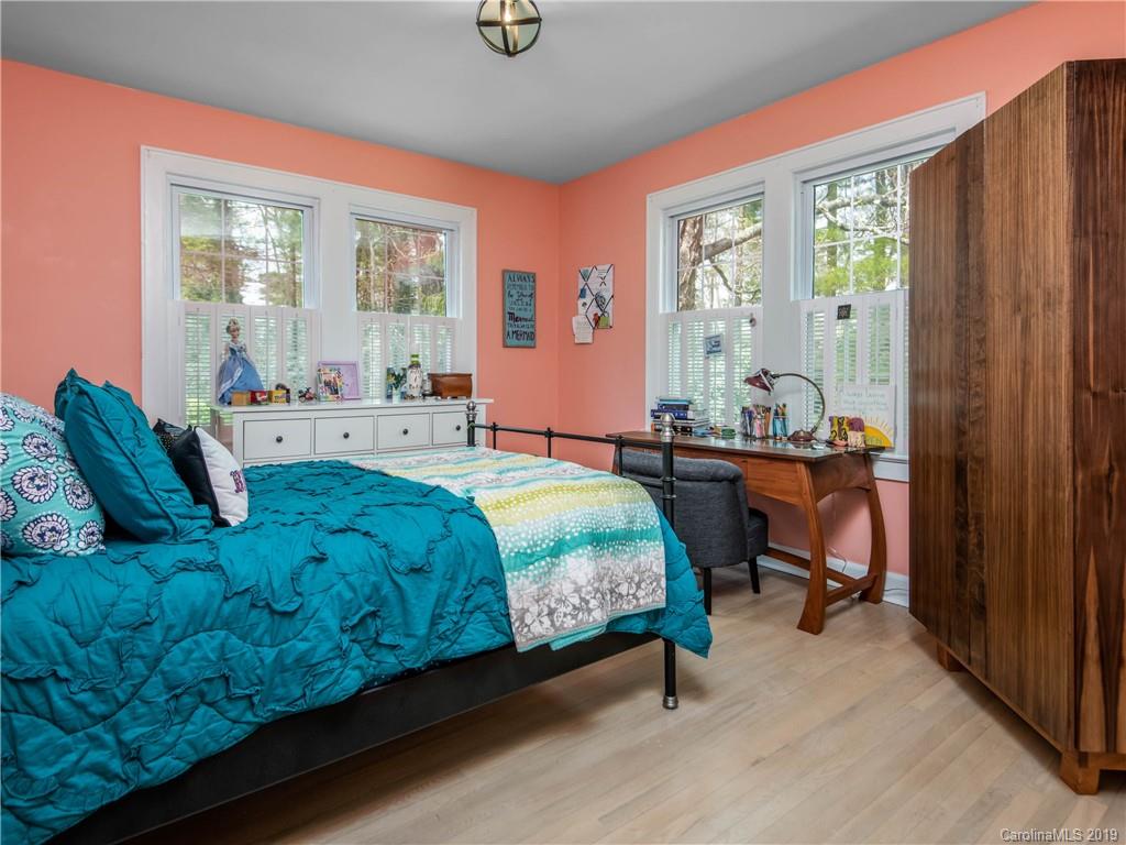 2505 Kanuga Road Hendersonville, NC 28739 - Photo 33 of 45 Gallery Image 33