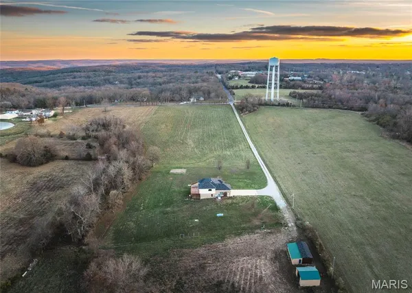 $579,900 | 107 Glaser Road, Sullivan, MO 63080