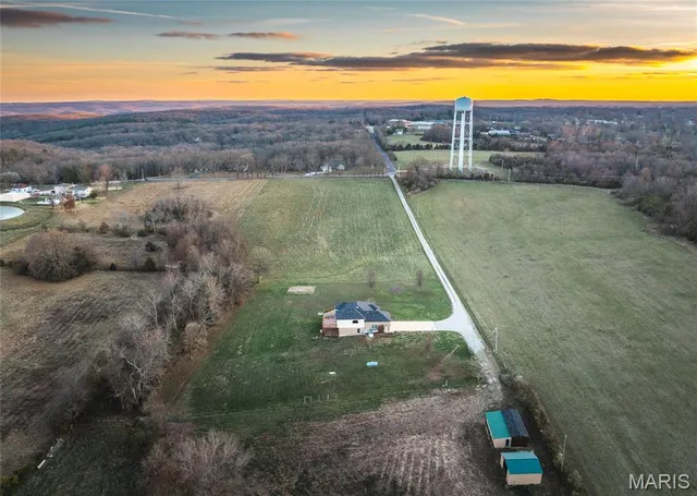$599,900 | 107 Glaser Road, Sullivan, MO 63080