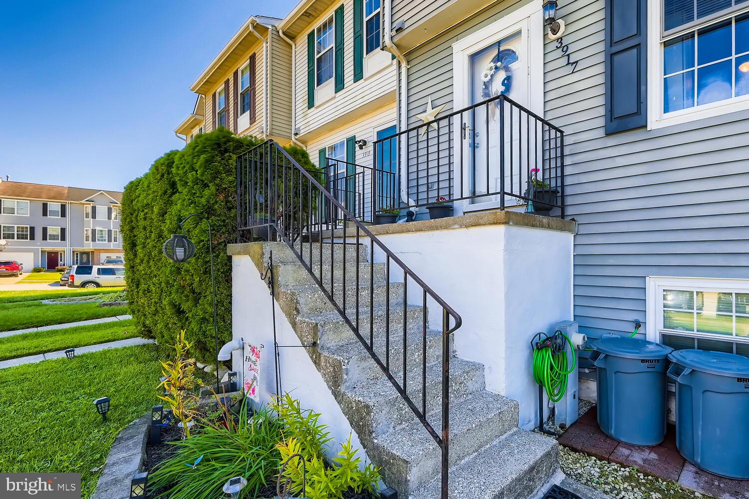 3917 Hunt Harbor Road Baltimore, MD 21220 - Photo 3 of 27