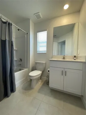 $2,000 | 10211 Trumpet Honeysuckle Way, San Antonio, FL 33576