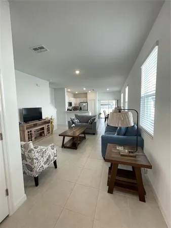 $2,000 | 10211 Trumpet Honeysuckle Way, San Antonio, FL 33576