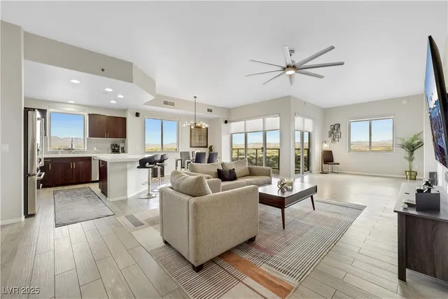 $544,999 | 8255 South Las Vegas Boulevard, Unit 1821, Las Vegas, NV 89123