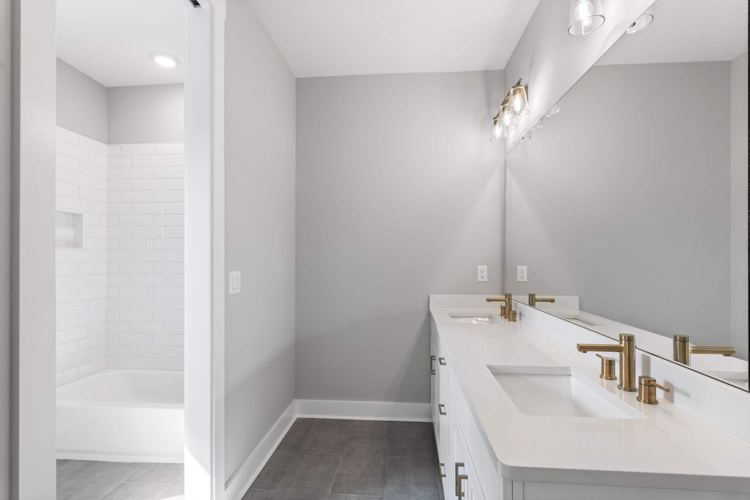 37 Cape Nautilus Ln Inlet Beach, Unit LOT 16 Inlet Beach, FL 32461 - Photo 23 of 44 Bathroom 2