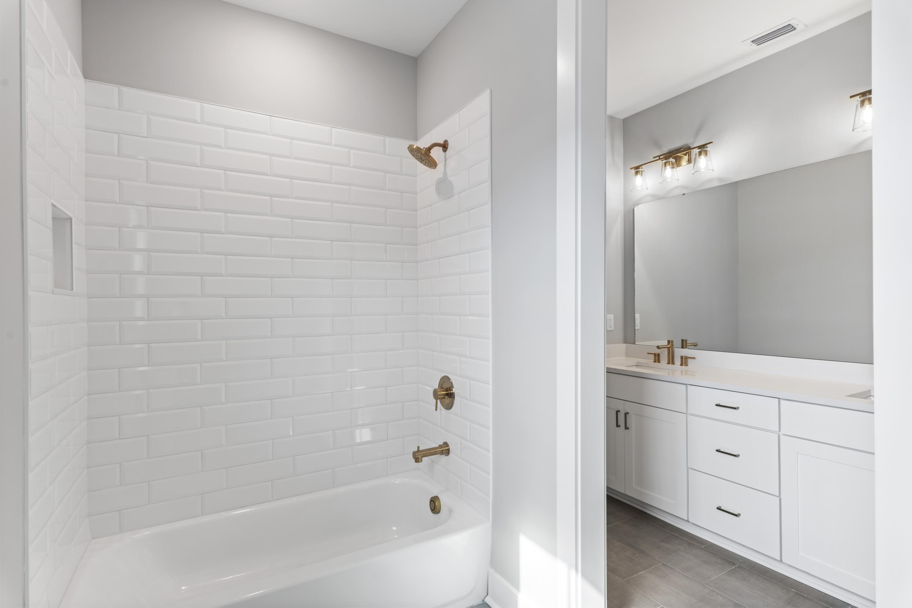 37 Cape Nautilus Ln Inlet Beach, Unit LOT 16 Inlet Beach, FL 32461 - Photo 24 of 44 Bathroom 2