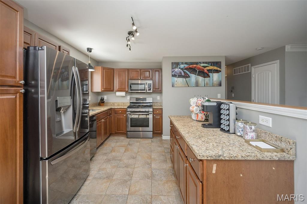 7 King Circle O'Fallon, MO 63366 - Photo 13 of 56