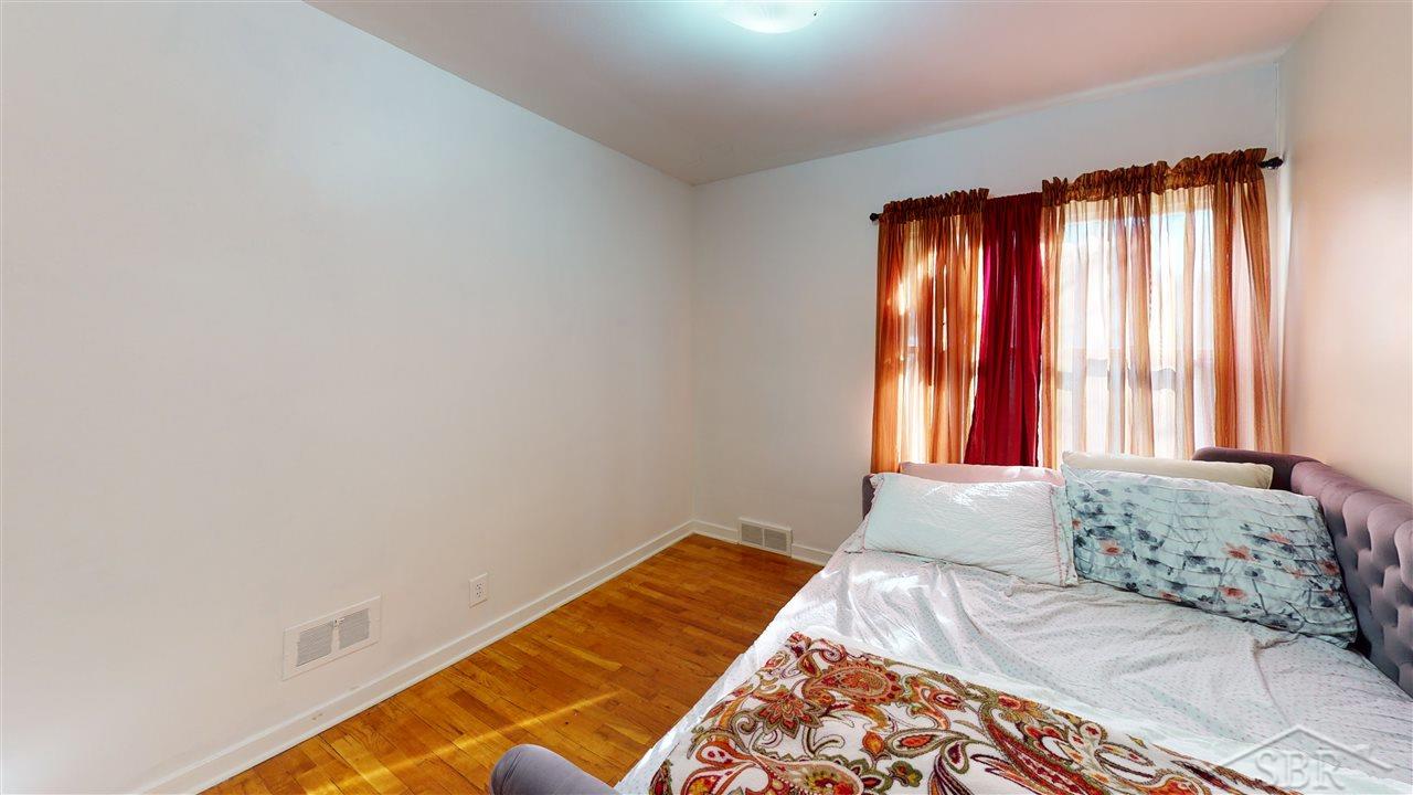 1419 West Rundle Avenue Lansing, MI 48910 - Photo 12 of 16 50029467-12.JPG