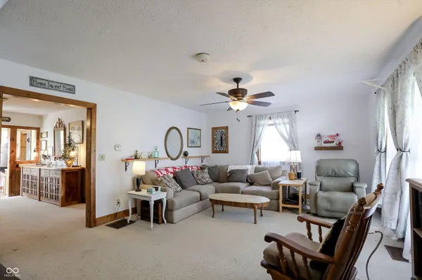 $259,900 | 401 East Pearl Street, Waldron, IN 46182