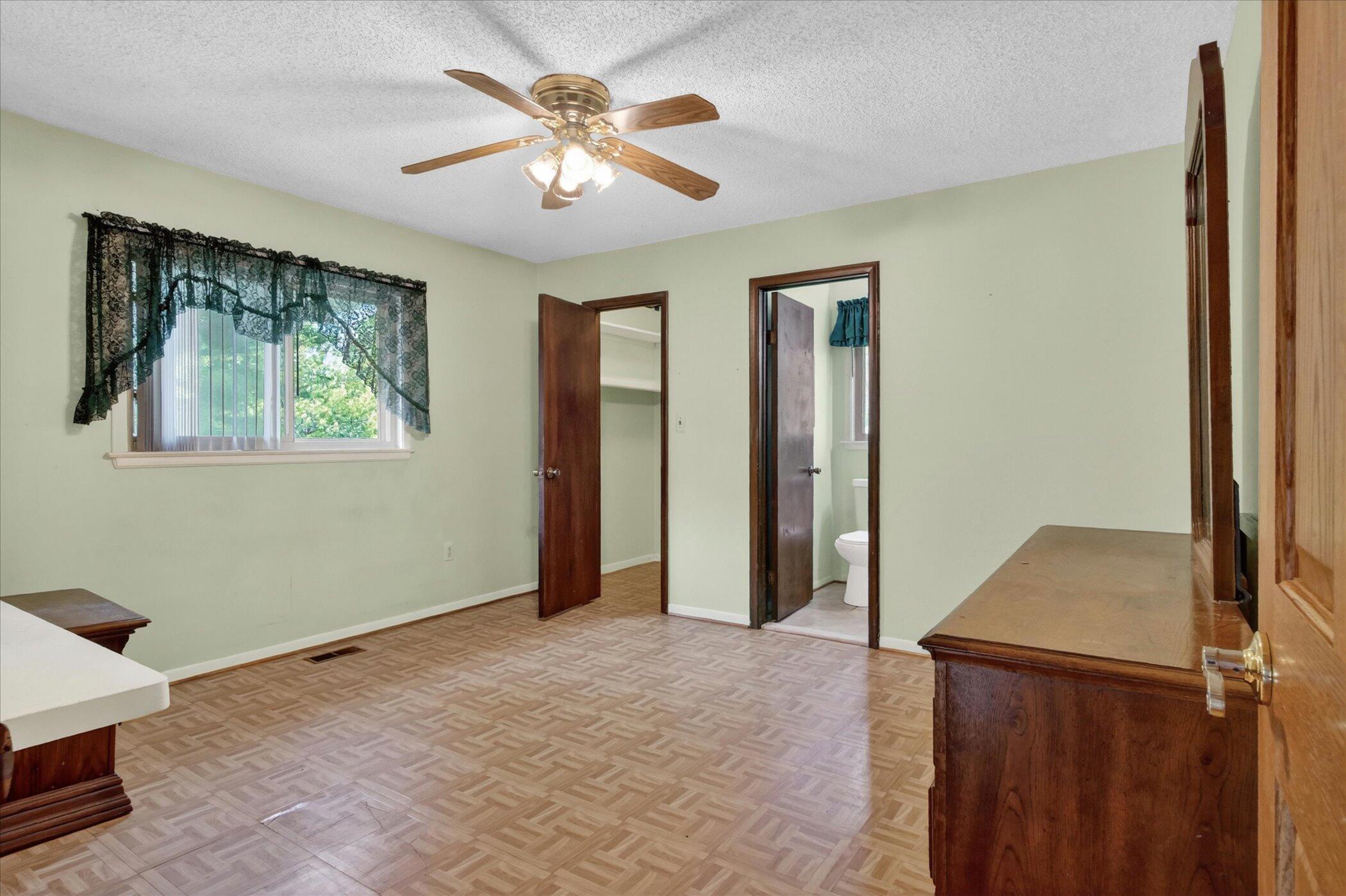 2717 Fishbeck Road Howell, MI 48843 - Photo 32 of 71 32-2717-Fishbeck-Rd-Howell-WindowStill