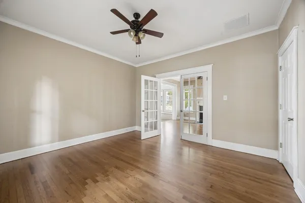 $1,950 | 230 Garland Street, Memphis, TN 38104