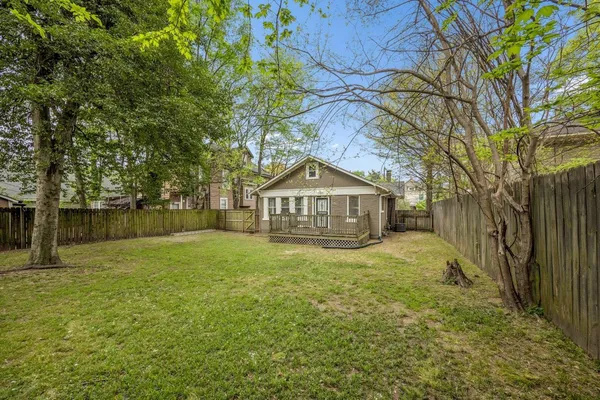 $1,950 | 230 Garland Street, Memphis, TN 38104