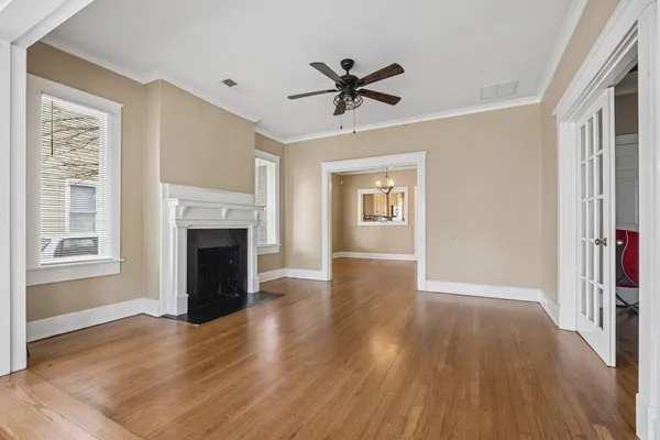 $1,950 | 230 Garland Street, Memphis, TN 38104