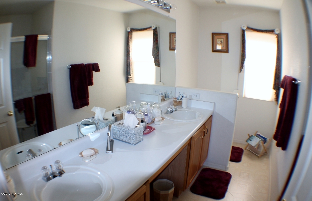 7733 West Rising Moon Way Tucson, AZ 85743 - Photo 11 of 18 Gallery Image 11