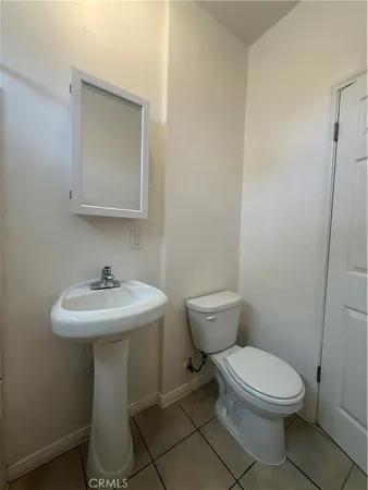 $1,450 | 2001 Cedar Avenue, Unit 5, Long Beach, CA 90806
