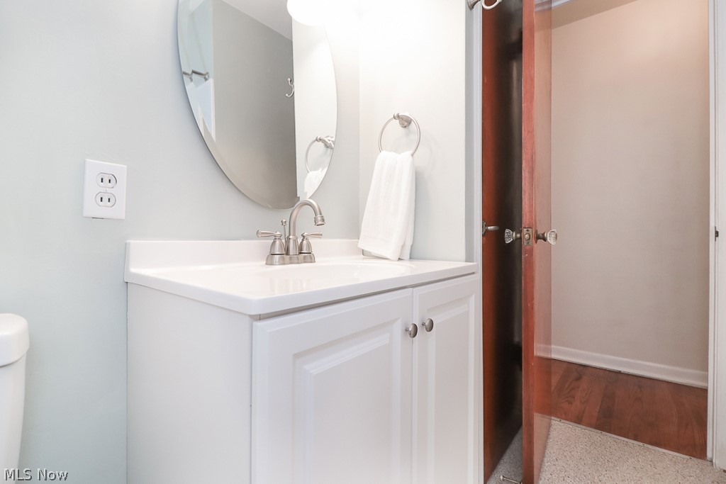11436 Chester Road Cleveland, OH 44125 - Photo 17 of 26