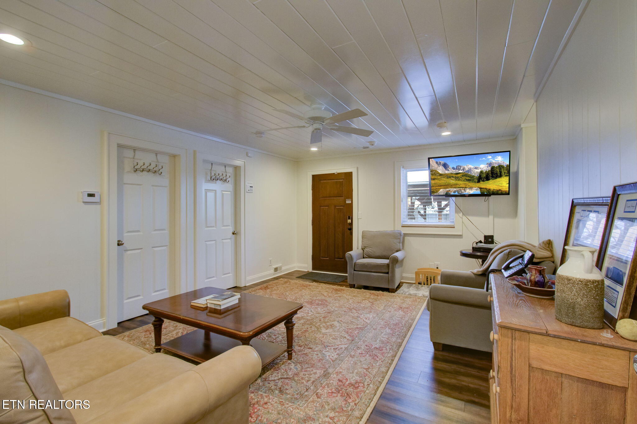 2000 East Millers Cove Road Walland, TN 37886 - Photo 23 of 60 Den with Private Entrance