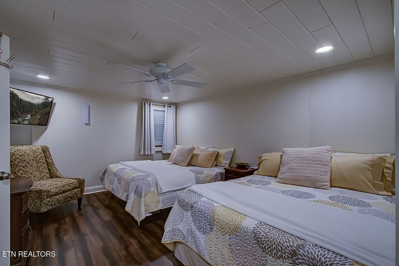 2000 East Millers Cove Road Walland, TN 37886 - Photo 28 of 60 Sleeps 27