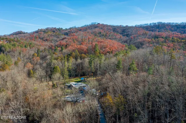 $11,050,000 | 2000 East Millers Cove Road, Walland, TN 37886