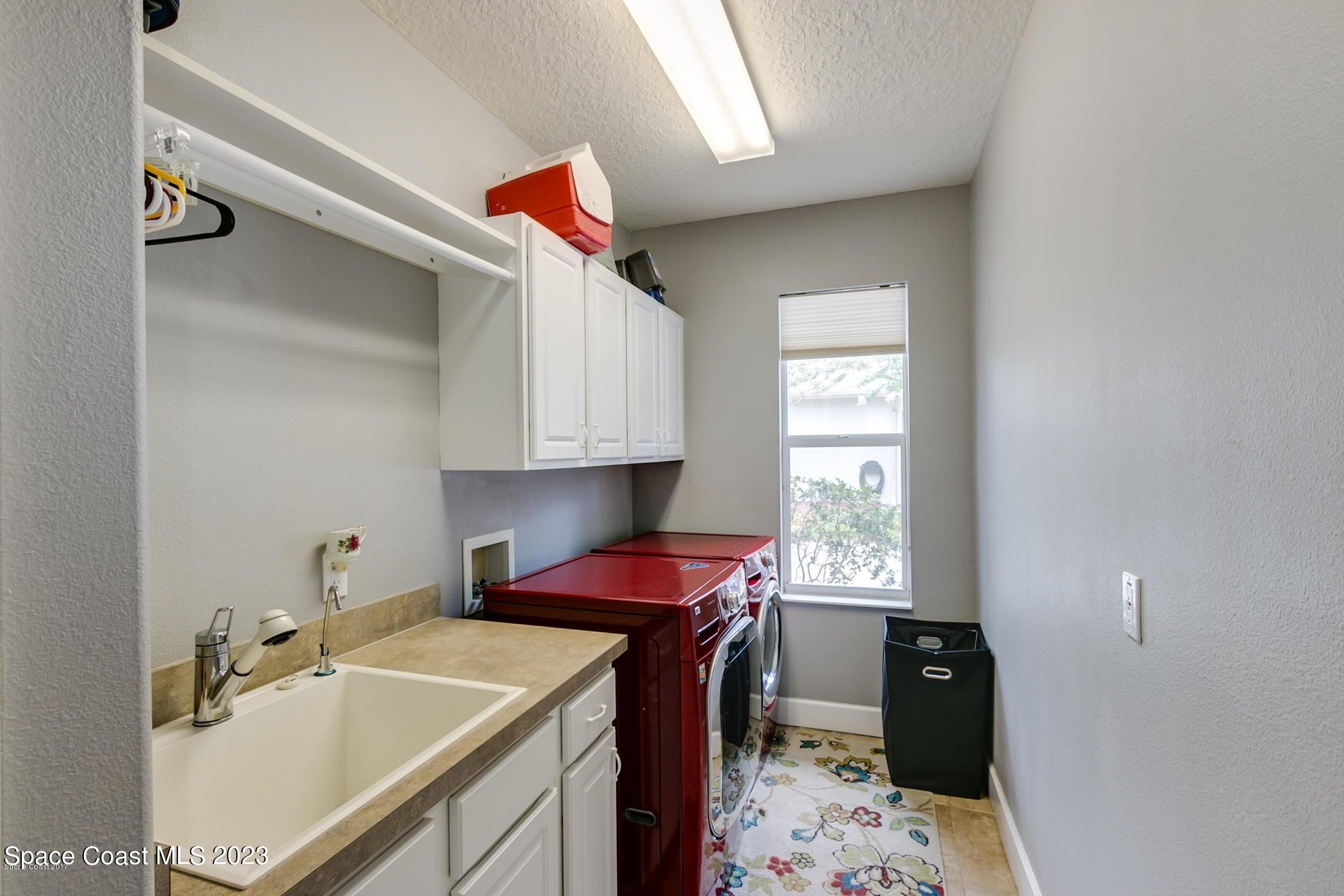 1840 Winding Ridge Circle Southeast Palm Bay, FL 32909 - Photo 29 of 41 598A31EF-9436-469C-85B0-37E5FD91BB4A