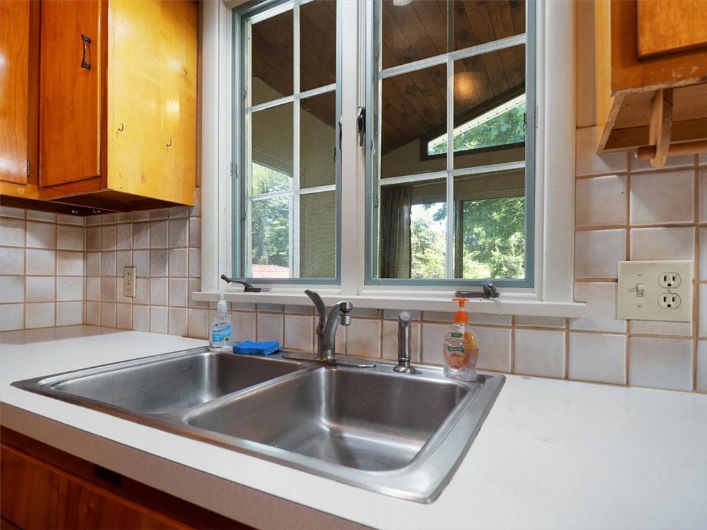 1078 5 Mile Line Road Webster, NY 14580 - Photo 12 of 49