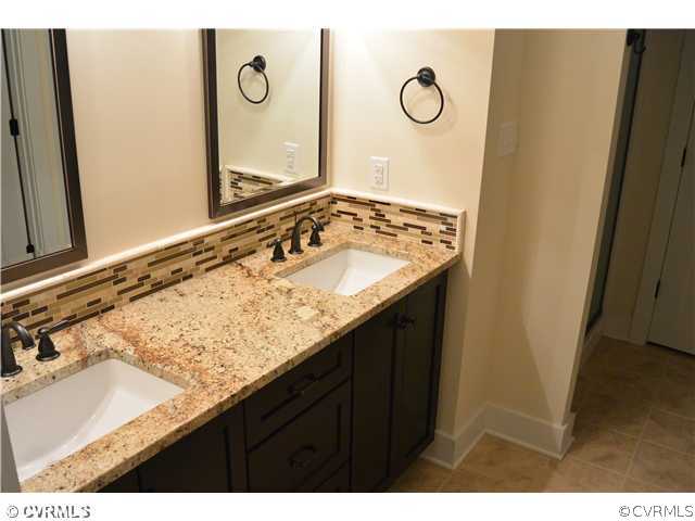8412 McClellan Road Mechanicsville, VA 23111 - Photo 11 of 15 Gallery Image 11