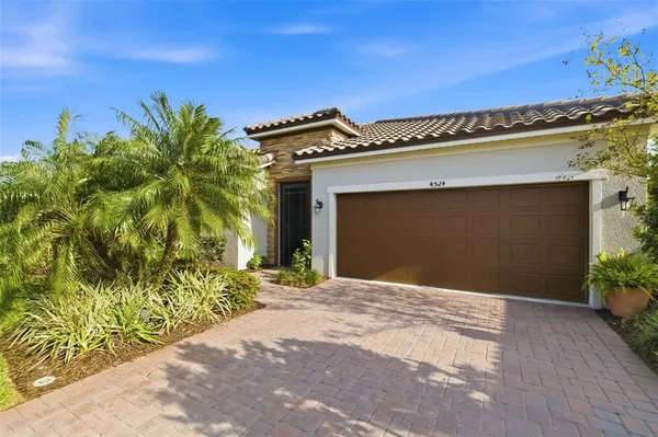 $669,000 | 4524 Baltry Court, Bradenton, FL 34211