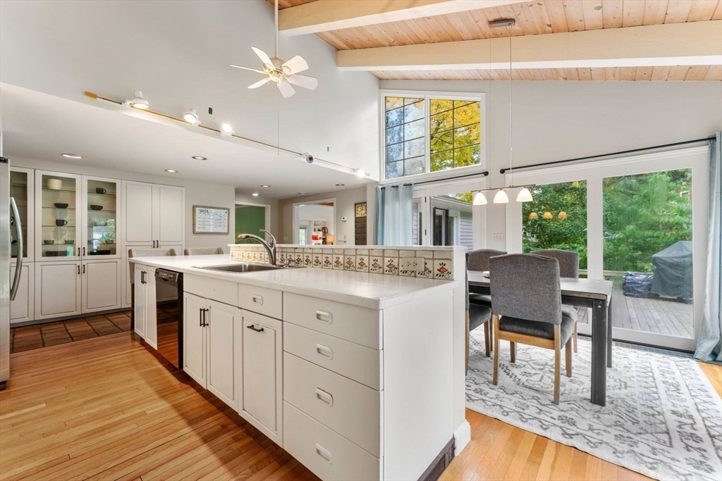 12 Winthrop Road Wayland, MA 01778 - Photo 10 of 22