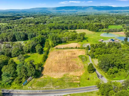 a view of an outdoor space