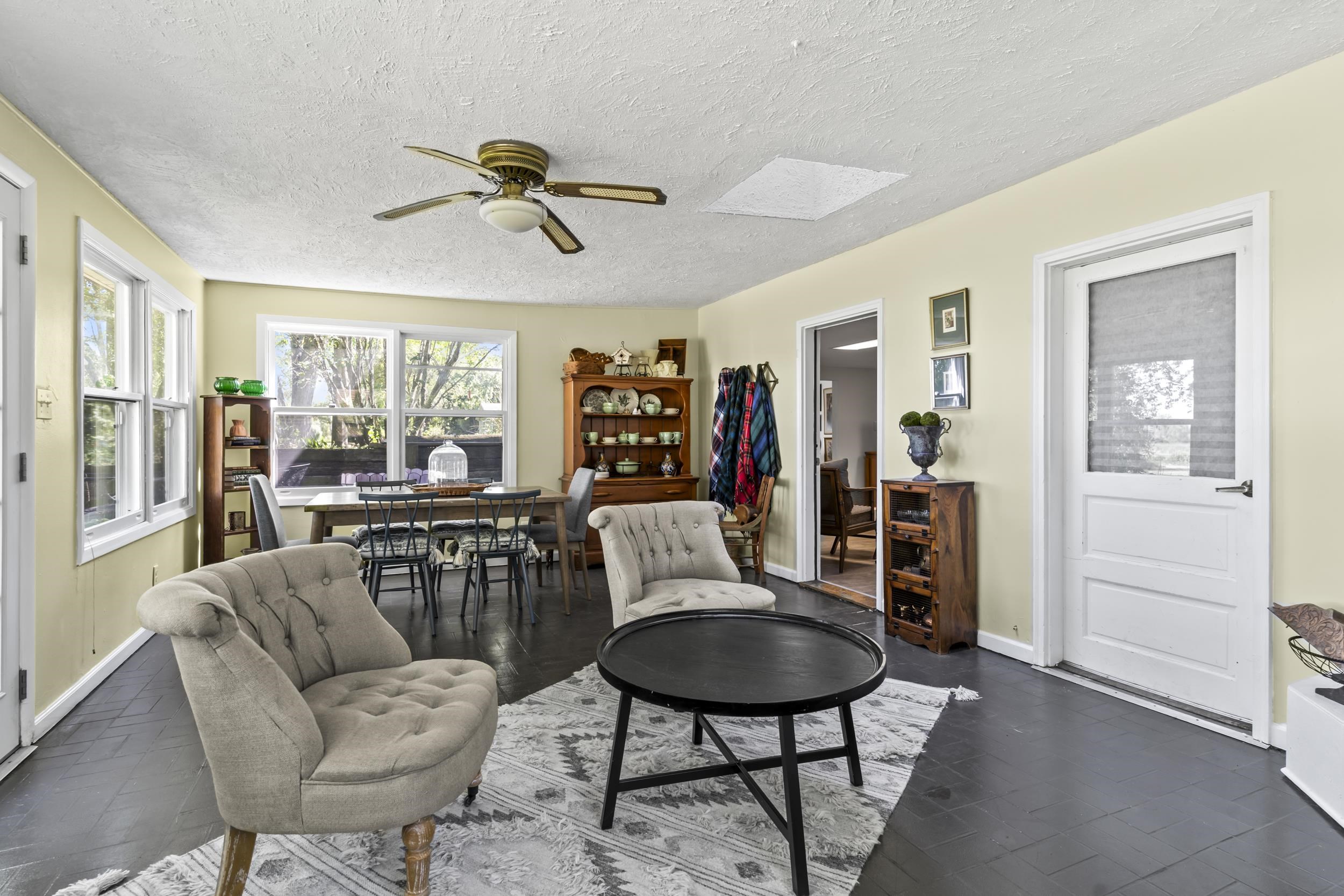 5984 Lake Road Oshkosh, WI 54902 - Photo 23 of 33