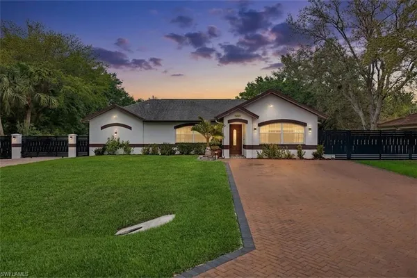 $849,999 | 5140 17th Court Southwest, Naples, FL 34116