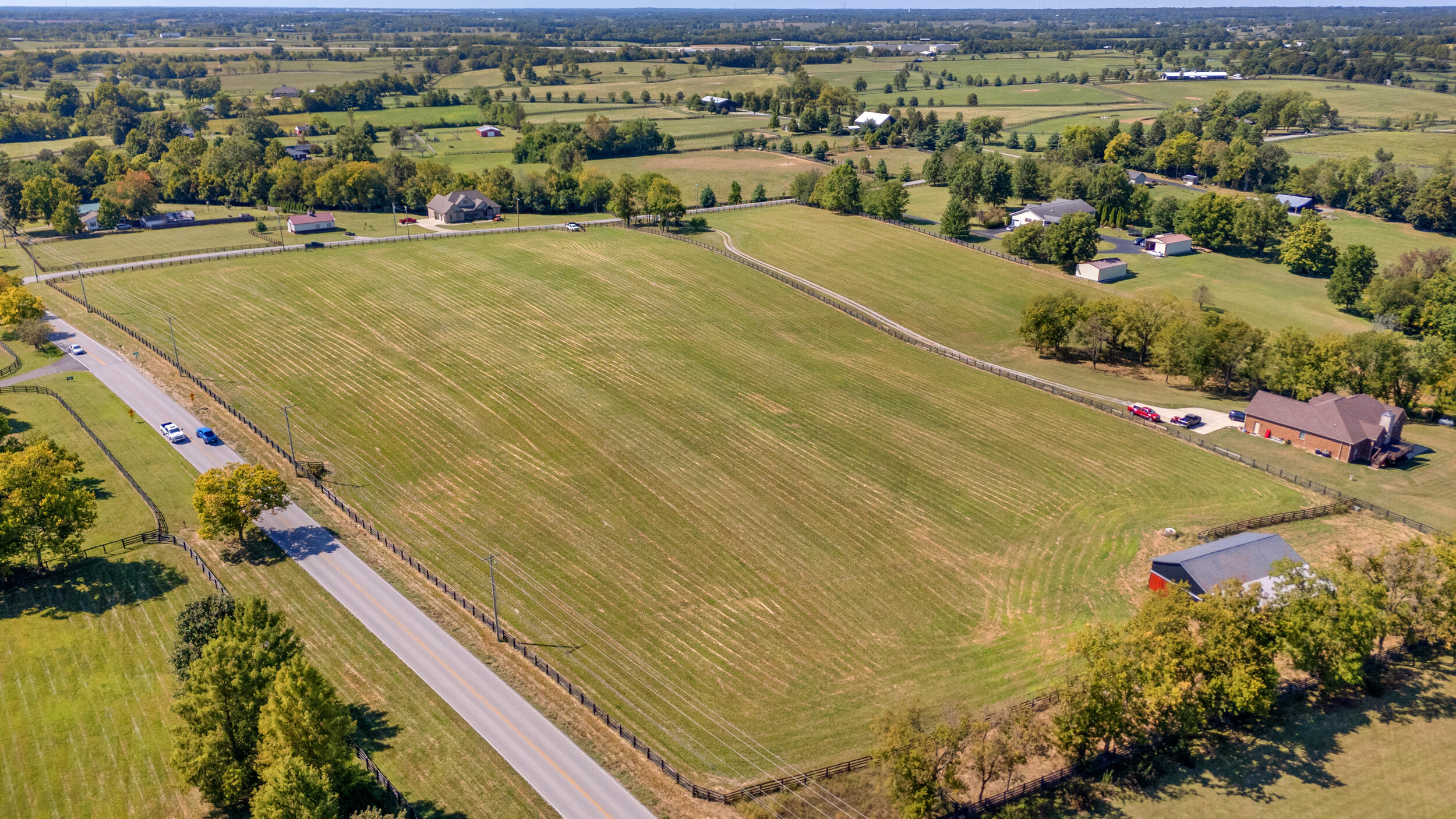 180 Hill Road Paris, KY 40361 - Photo 7 of 12 dji_20250909123100_0017_d