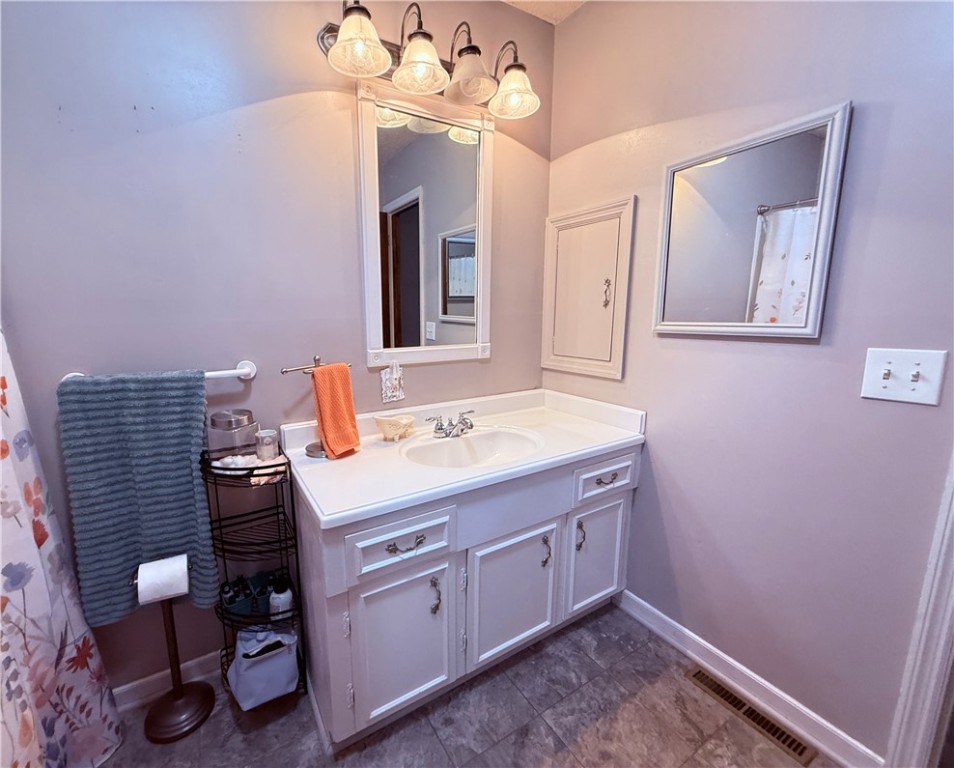 140 Pickens Road Westminster, SC 29693 - Photo 23 of 42