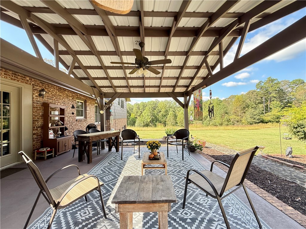 140 Pickens Road Westminster, SC 29693 - Photo 27 of 42