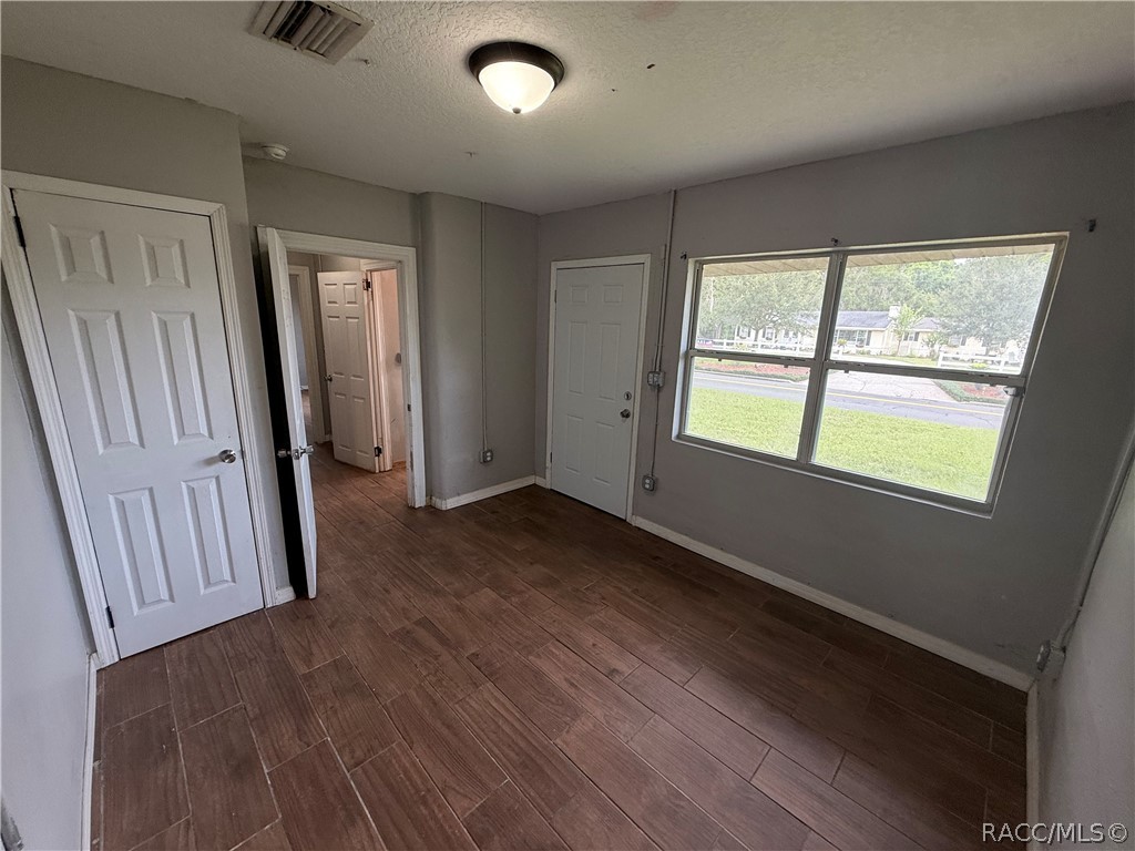 917 Zephyr Street Inverness, FL 34450 - Photo 6 of 17 Gallery Image 6