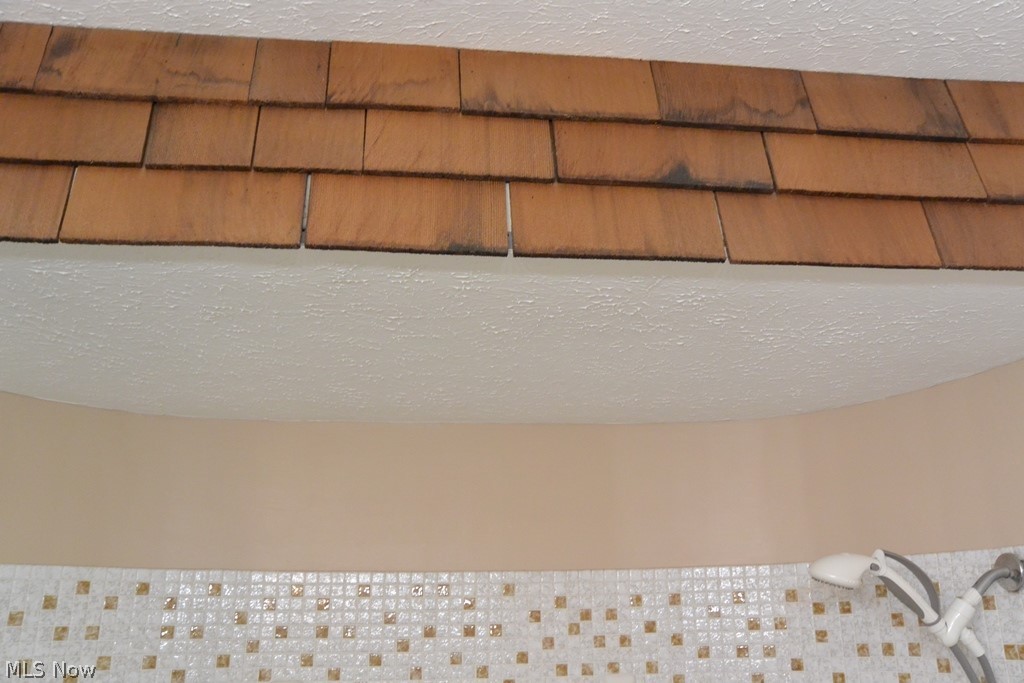 48380 North Ridge Road Amherst, OH 44001 - Photo 17 of 34