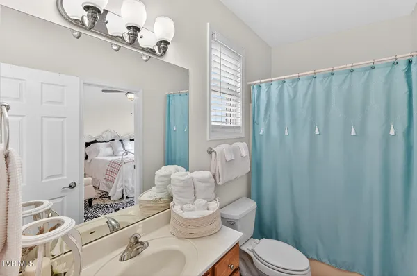 $499,900 | 100 Golf Villa Drive, Greeneville, TN 37743