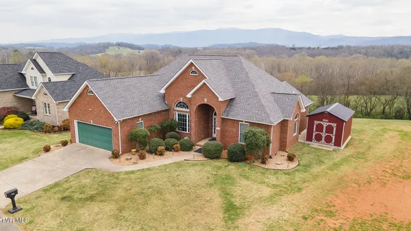 $499,900 | 100 Golf Villa Drive, Greeneville, TN 37743