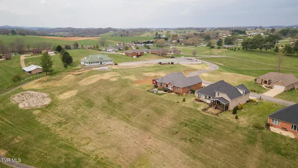 $499,900 | 100 Golf Villa Drive, Greeneville, TN 37743