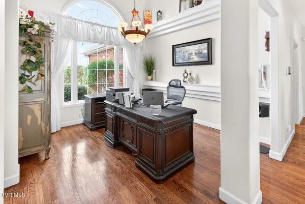 $499,900 | 100 Golf Villa Drive, Greeneville, TN 37743