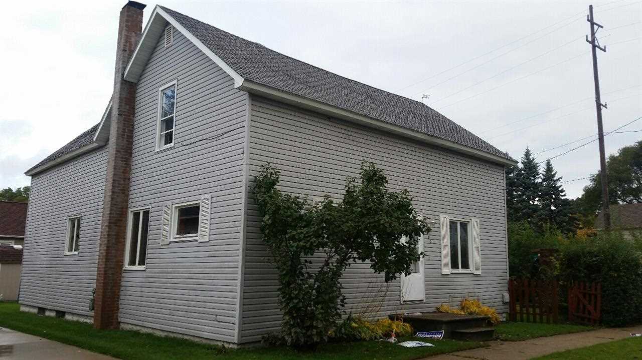 802 Ramsdell Street Manistee, MI 49660 - Photo 15 of 39 1791456-17.JPG
