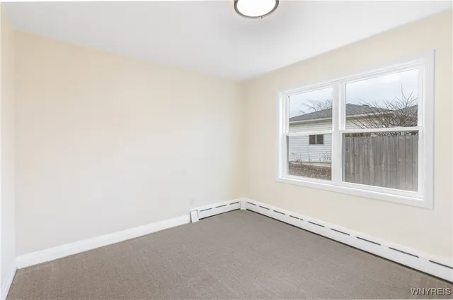 $279,900 | 2042 Parker Boulevard, Tonawanda, NY 14150