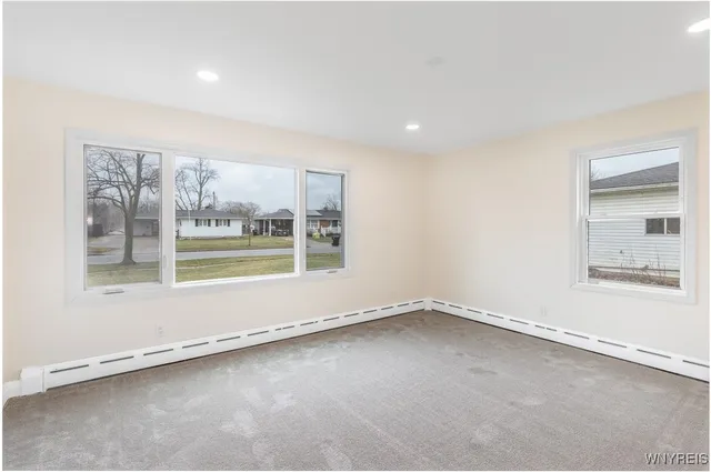 $279,900 | 2042 Parker Boulevard, Tonawanda, NY 14150