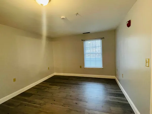 $325,000 | 40 Eastern Avenue, Unit 104, Manchester, NH 03104