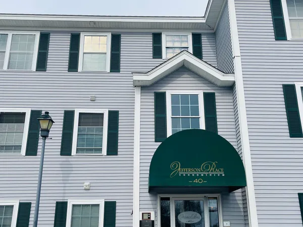 $325,000 | 40 Eastern Avenue, Unit 104, Manchester, NH 03104