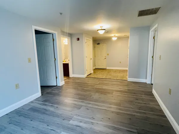 $325,000 | 40 Eastern Avenue, Unit 104, Manchester, NH 03104