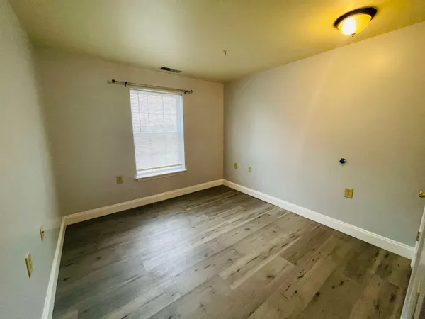 $325,000 | 40 Eastern Avenue, Unit 104, Manchester, NH 03104