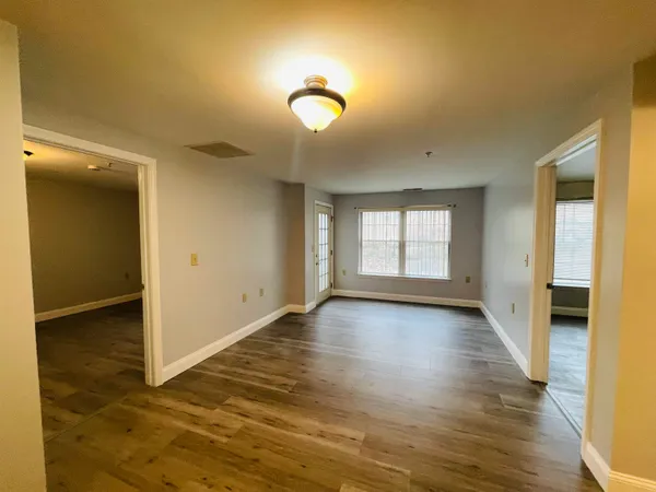 $325,000 | 40 Eastern Avenue, Unit 104, Manchester, NH 03104