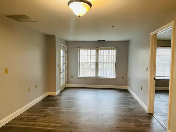 $325,000 | 40 Eastern Avenue, Unit 104, Manchester, NH 03104